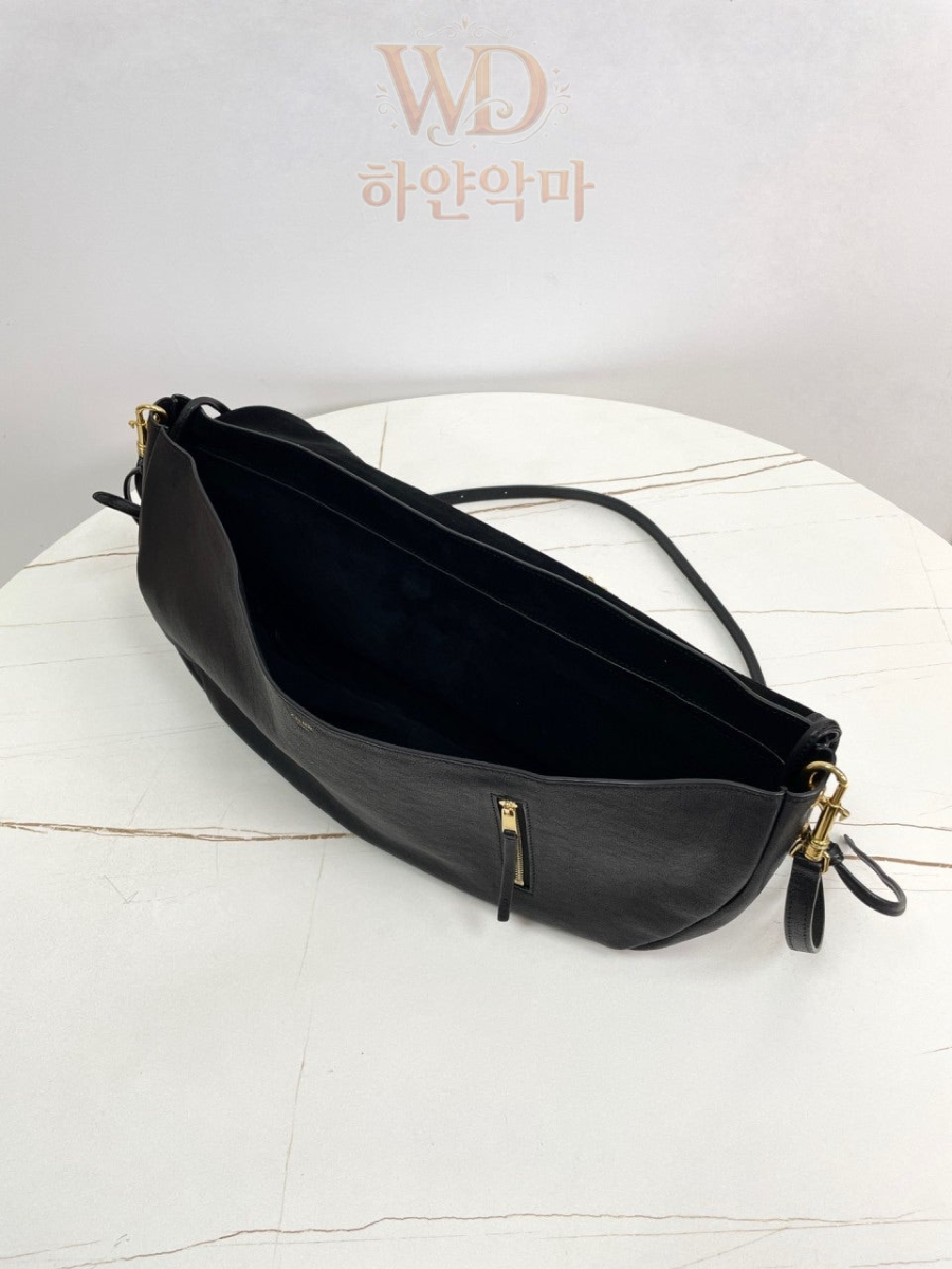 셀린느-트리옹프-가방추천-7.jpg