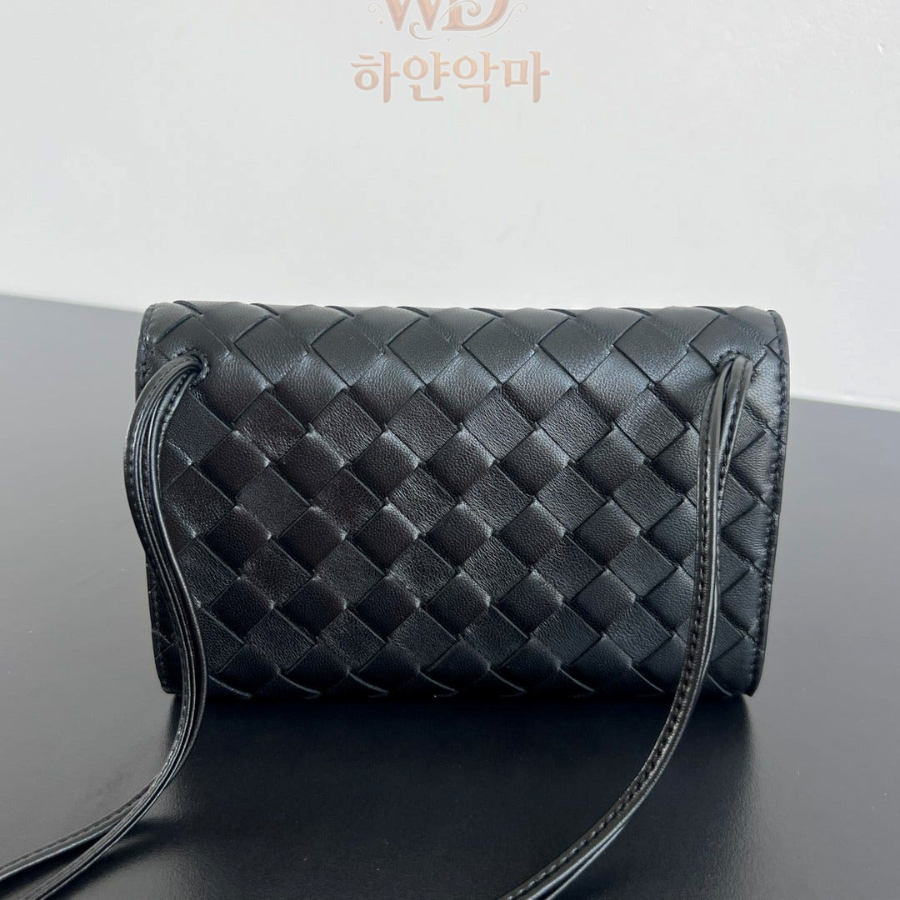 보테가-명품가방-파우치백-5.jpg