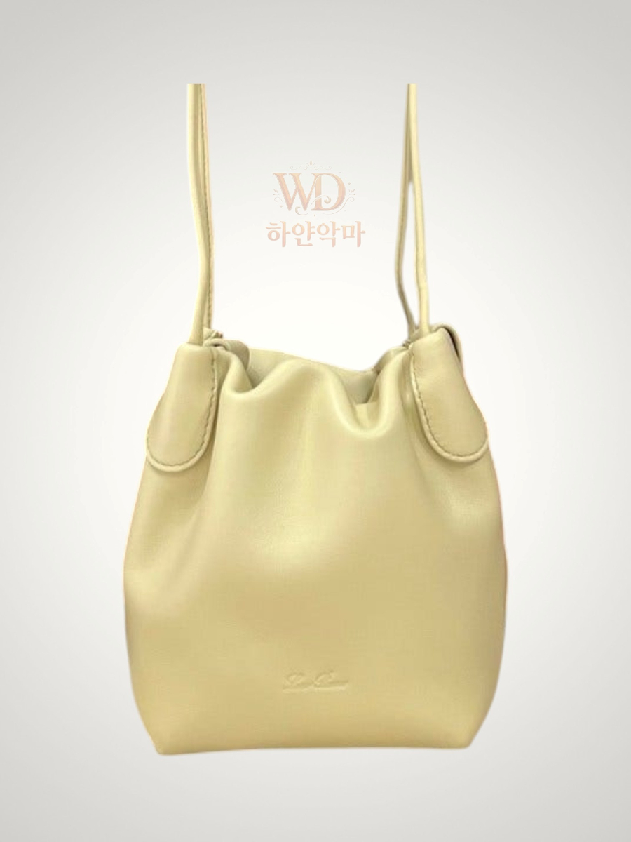 로로피아나-가방추천-버킷백-후기-11.jpg