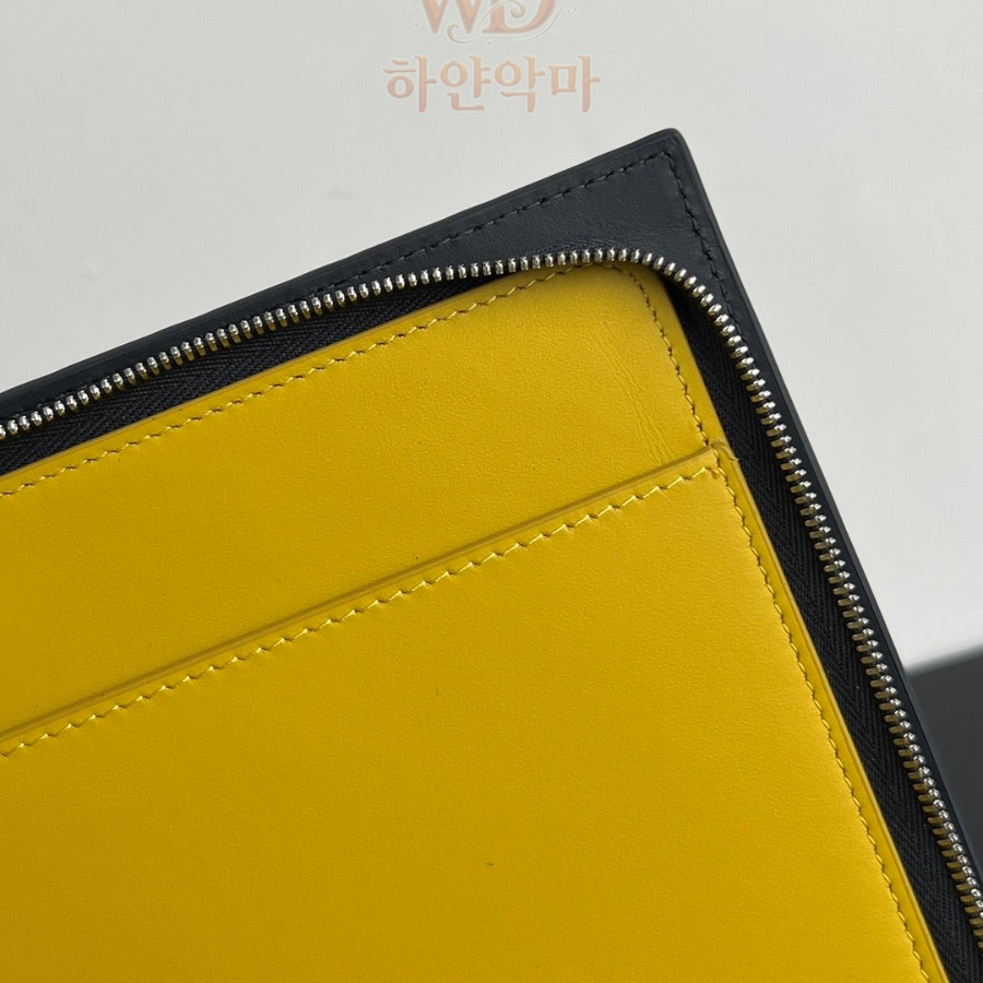 보테가-클러치백-추천-6.jpg