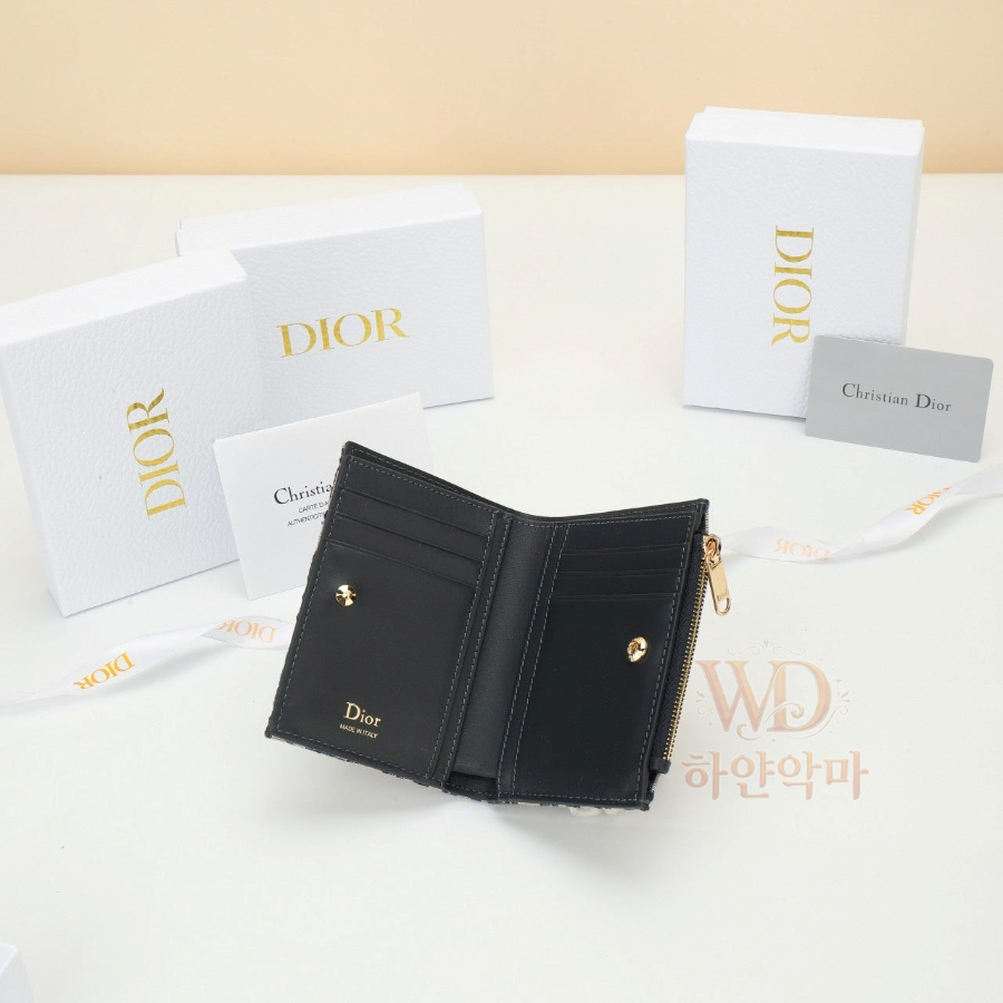 디올-명품지갑-5.jpg