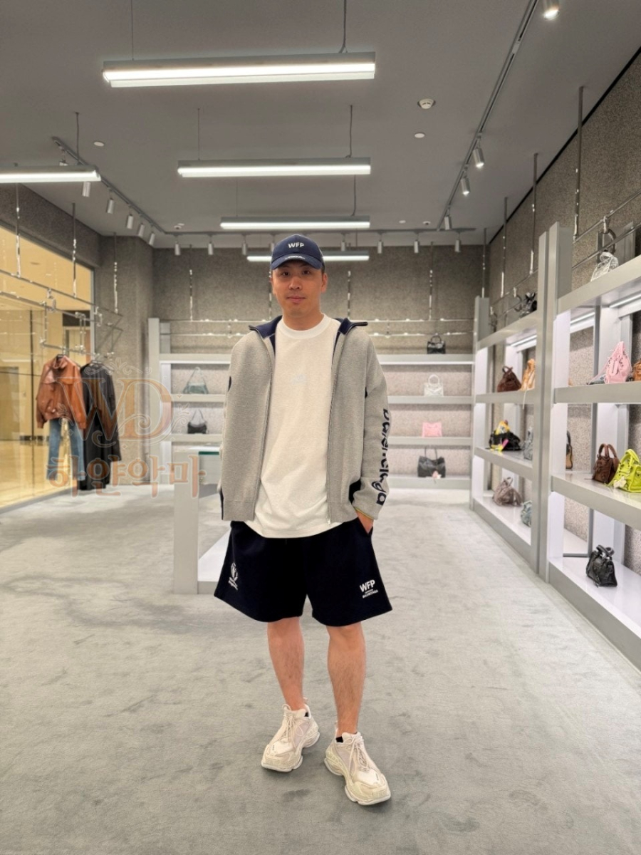 발렌시아가2026반바지-하얀악마-1.jpg