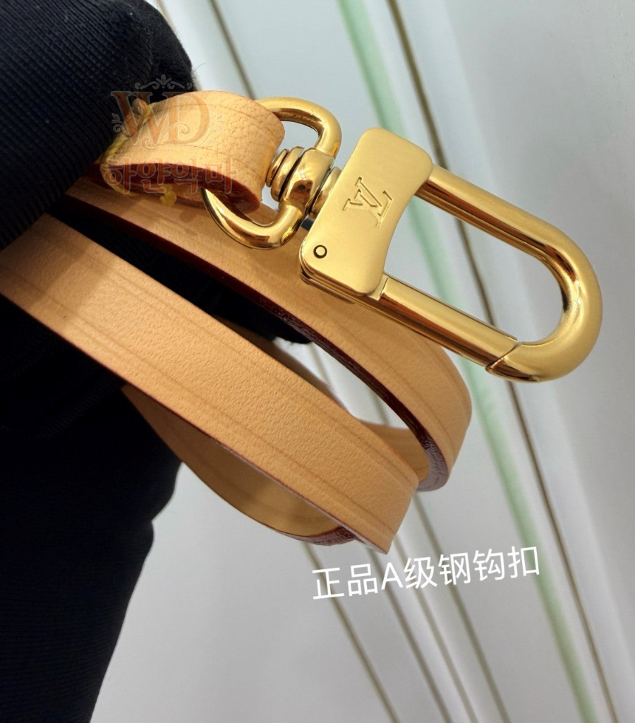 루이비통포쉐트악세수아-M27602-하얀악마-10.jpg
