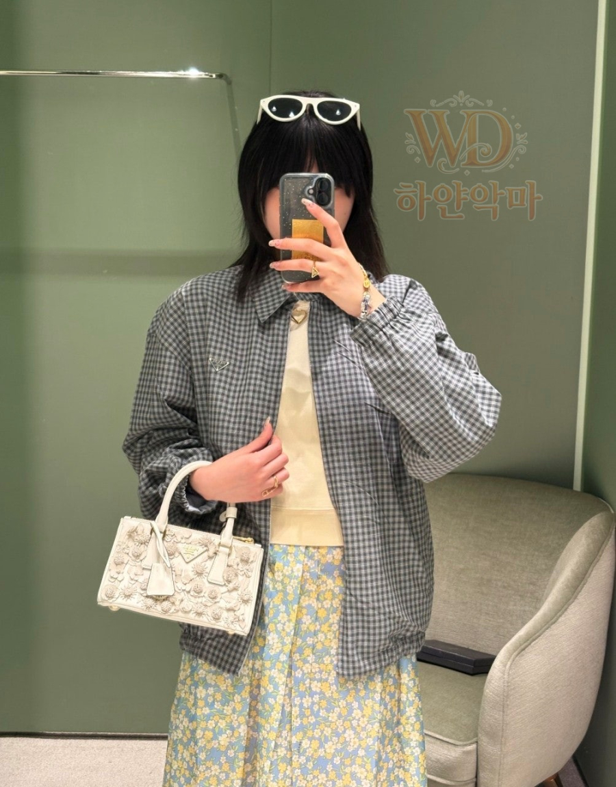 여자프라다자켓-하얀악마-2.jpg