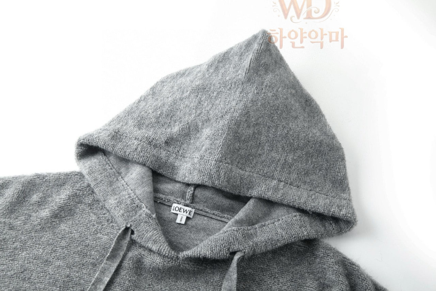 로에베자수후드니트-하얀악마-11.jpg