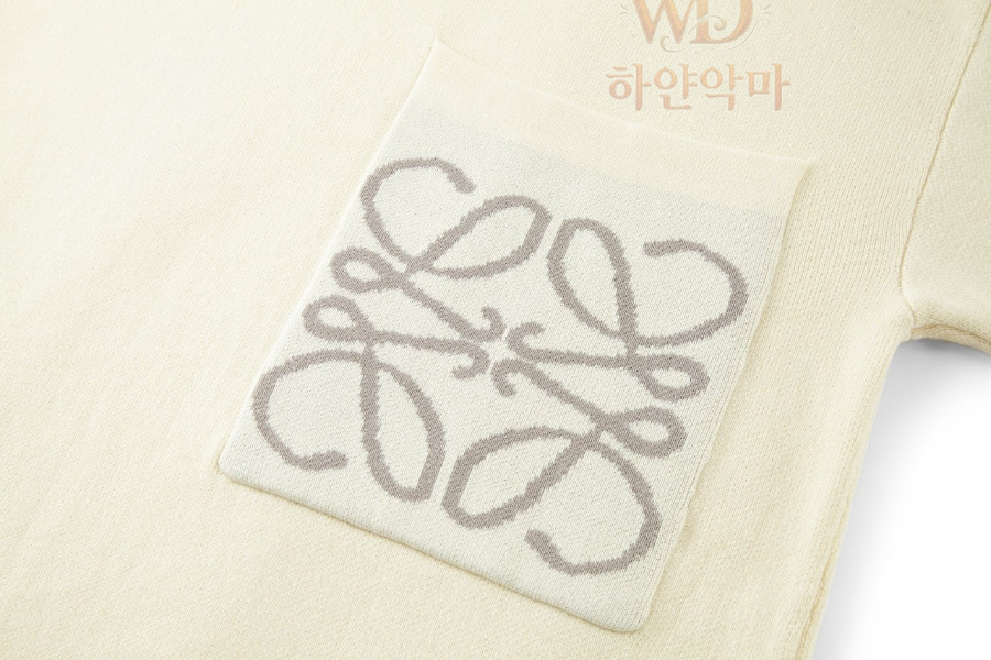 로에베스웨터-하얀악마-7.jpg