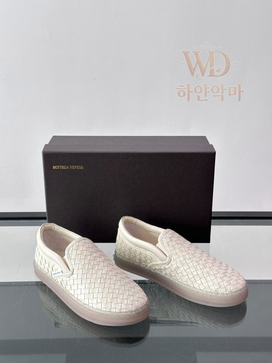 하얀악마-보테가슬립온-2.jpg