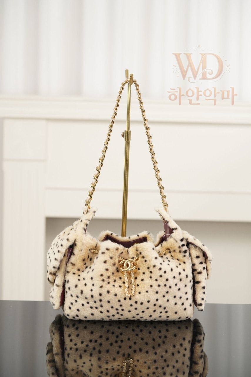 샤넬2026신상-공방-25백-하얀악마-3.jpg