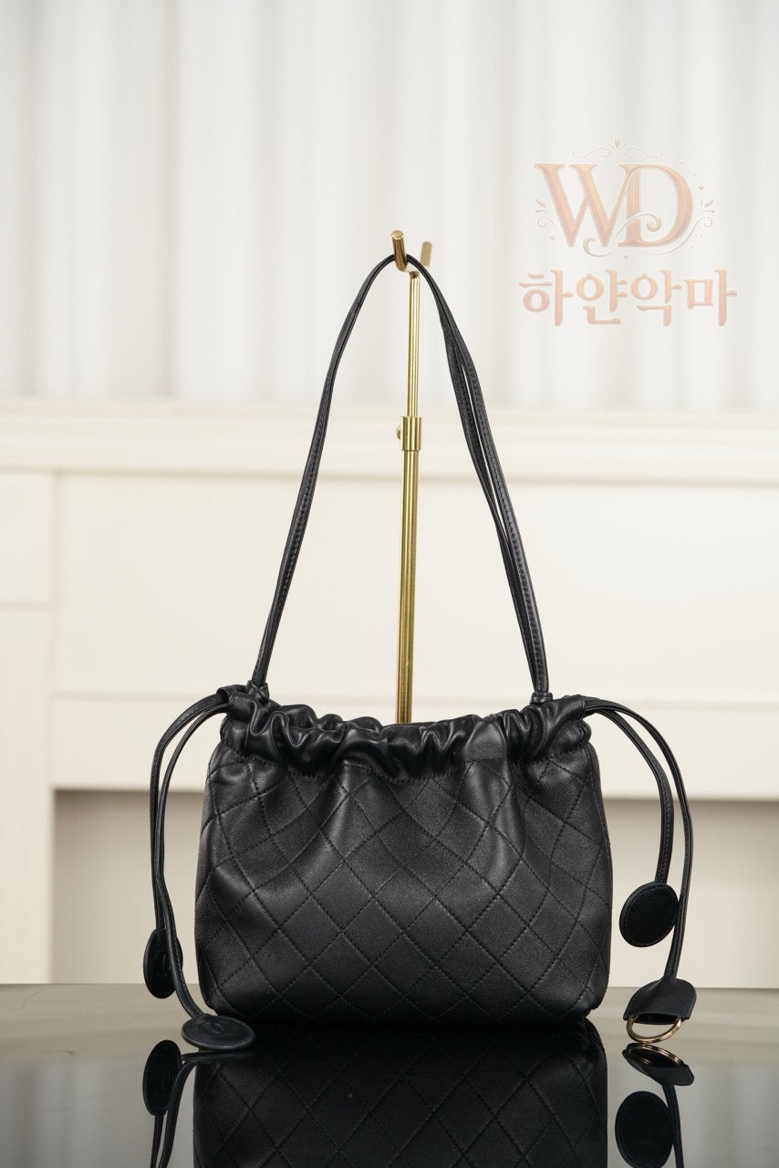 샤넬2026-스트랩클러치-하얀악마-7.jpg