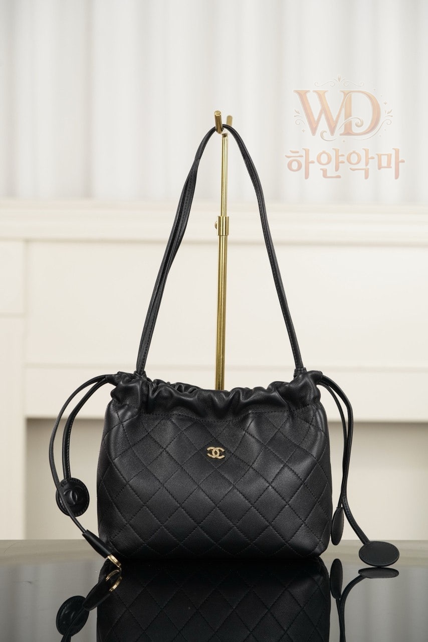 샤넬2026-스트랩클러치-하얀악마-6.jpg