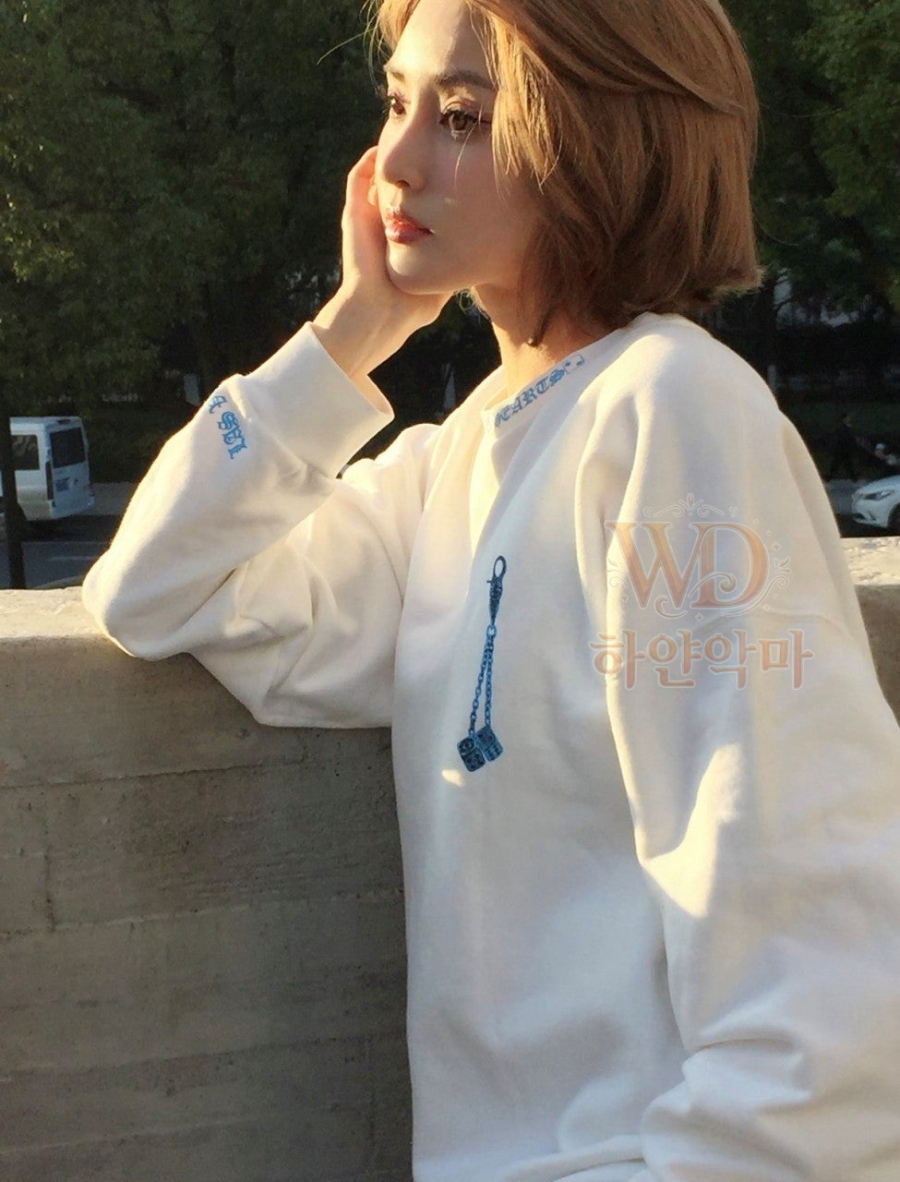 크롬하츠티셔츠-하얀악마-2.jpg
